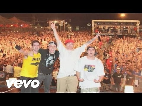 Charlie Brown Jr. - Me Encontra (Video Clipe)