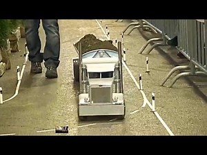 PETERBILT + SPECIAL TRAILER FOR ROAD CONSTRUCTION LARGE SCALE MODEL 1:8 BIG RC MODEL IN ACTION