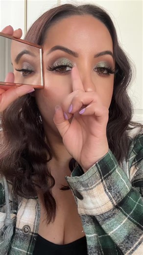 How do we feel about these detailed talk through eyeshadow tutorials? 👀 I knew going into this that the greens were going to be my favorite 🤌🏼 #makeup #eyeshadowtutorial #eyeshadow #makeuptutorial #danessamyricksbeauty