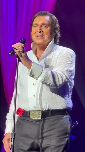 "Release Me": Part 3 #idol #engelbert #releaseme #singalong #1967 #concert