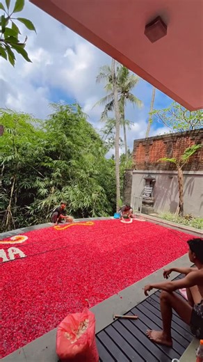 Adiflowerdecoration | Proces flower pool birthday #adiflowerdecoration #fyp #flowerpool #suprise #birthday #art #flowers #engagement #ubud #bali #reels... | Instagram