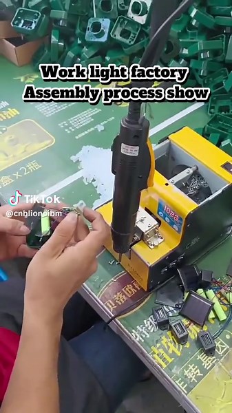 Work light factory assembly pross recording #LED #process #hardware #custom #worklight #workshop #factory #assembly #machining