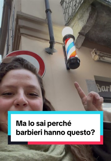 🙃Ma lo sai che nel medioevo i barbieri facevano anche interventi chirurgici? Tipo: l'incisione di ascessi, la ricomposizione delle fratture, l'estrazione di denti marci e la rimozione di pidocchi, pulci e zecche. 💉 ⛪️ Questo perché fra il 1123 e il 1215, ai sacerdoti cattolici venne proibito di praticare la medicina, lasciando i barbieri ad occupare la