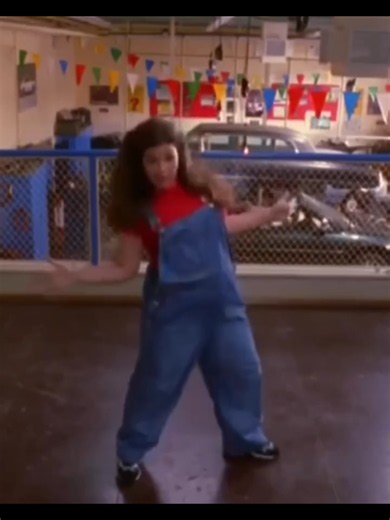 Gotta kick it up! - Dance Tryouts #gottakickitup #disneychannel #2000sthrowback #americaferrera #fyp