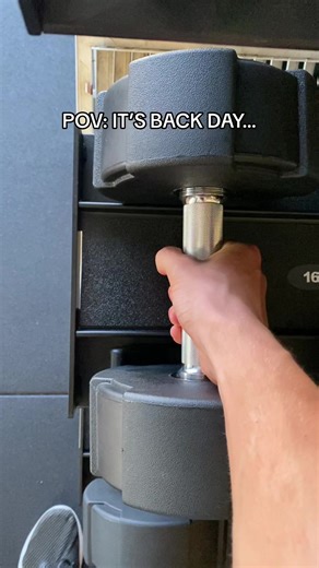 Essential Overhand Grip for Back Day Gym Workout