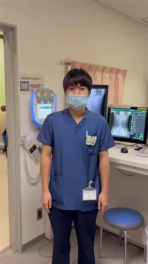 CTとMRIの違いを、当院の放射線技師が分かりやすく解説します。 滋賀県立総合病院は、地域の皆さまに安心して医療を受けていただくため、高度な検査機器と専門スタッフによる、正確で信頼性の高い診断を提供しています。 CT検査は、X線を使って体の中を“輪切り”のように撮影する方法です。 骨や肺などの評価が得意で、短時間で広範囲を確認でき、救急医療など迅速な判断が必要な場面で力を発揮します。 MRI検査は、磁石と電波を利用して撮影し、X線は使用しません。 脳や関節などの細かな構造を詳しく映し出すのが得意で、より精密な診断に欠かせない検査です。 当院では、患者さんの不安や疑問に寄り添いながら、 安全で質の高い検査を提供することを大切にしています。 滋賀県立総合病院は、これからも地域医療を支える“確かな診断力”で、皆さまの健康を守り続けます #滋賀県立総合病院 #放射線科 #CT検査 #MRI検査 #高度医療 #地域医療 #安心できる医療を #病院からの健康情報 #滋賀県 | 滋賀県立総合病院