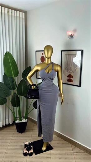 Cypphy Collections on Instagram: "Grey maxi bodycon dress Size 8 10 12 stretchy Ksh 1900/="