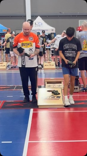 356 reactions · 7 comments | Flat bag vs Back loaded bag. @brotherhoodcornhole @shotkingscornhole @iamnonfiction @gandmautomotive @berdoo_baggers_cornhole @bagszncornhole @jakeb.68 @cornholemeesh @americancornholeleague | Richard Nyberg | Facebook