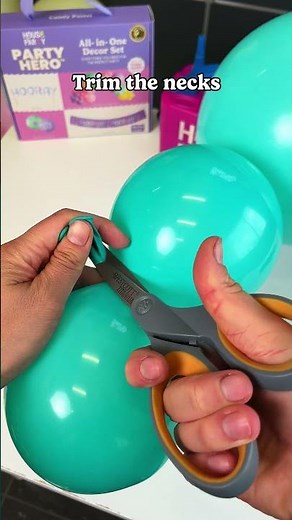Linking Balloon Chain DIY 🎈 | Easy & Stunning Party Hack!