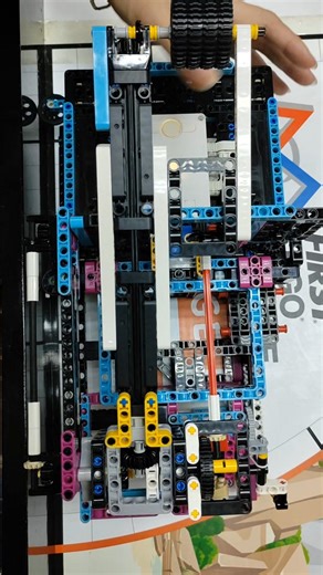 FLL unearthed mission 11 and 12 completed in 6s. #creative #robot #fll #unearthed #challenge