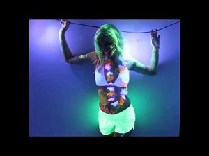 Best Black lights from Glow Party World