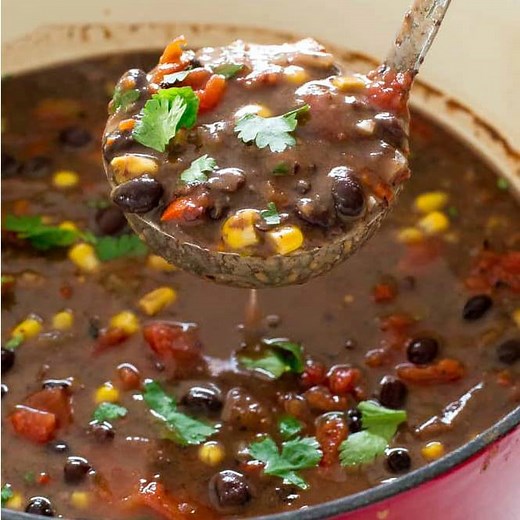 20 MINUTE BLACK BEAN SOUP PRINT HERE: https://therecipecritic.com/20-minute-black-bean-soup/ | Tried and True Recipes