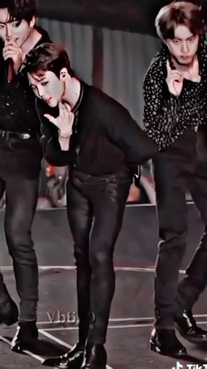 Jungkook 🔥 Dancing on Chammak Challo 😍 | BTS Edit #jungkook #bts #fyp #kpop
