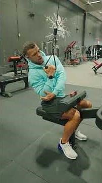 Single arm lat pulldown