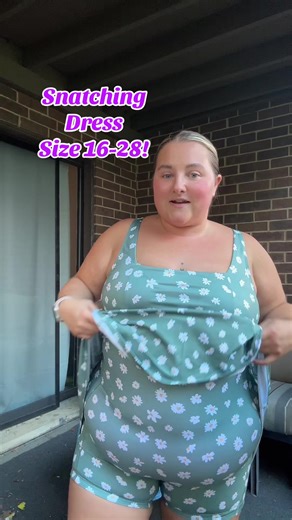 Flattering Plus Size Dresses up to Size 28