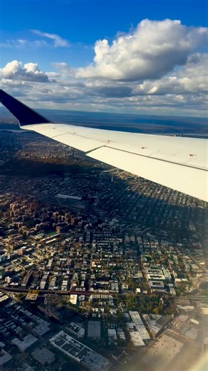 Just after takeoff from LaGuardia Airport on a Delta Connection CRJ-900 🔊 This was my first time on a CRJ and it did not disappoint! LGA ✈ YYZ�Delta Airlines | Mitsubishi CRJ-900LR (#N904XJ) Seat 18A #OrlandoJets #DeltaConnection #DeltaAirlines #CRJ900 #Bombardier #MitsubishiCRJ #LGA #AvGeek #PlaneSpotting #AirlinerLovers #Takeoff #SkyHigh #fblifestyle | OrlandoJets
