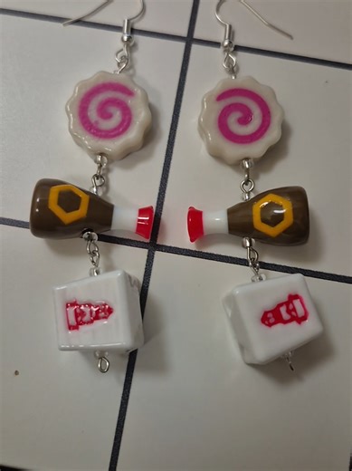 Shoutout to jellibead for these gorgeous beads 💖 #takeout #forbiddensnack #earrings #jewelry #delightfuldangles