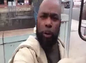 This Crackhead Got Flow: Freestyling About Smoking Crack!? "New Gang.. Eastside Crack Heads"