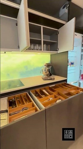 Ex Display Luxury Poggenpohl +Segmento Medium Oak / Opal Grey Kitchen