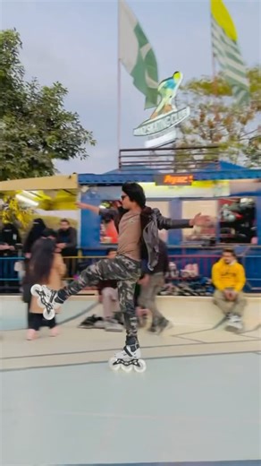 #trampoline #flip #acrobatics #trend 🫴🏻🛼🛼