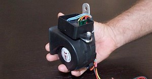 Plug & Play Screamer lets motorcycles give other vehicles an earful