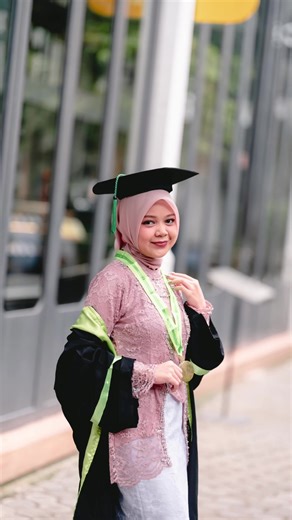 Jasa Foto Wisuda Murah & Keren | TGGraduate