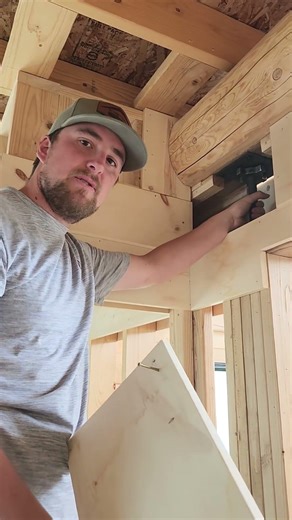 How to build interior walls in log homes #handcrafted #skilledlabor #buildingloghome #loghomebuilder