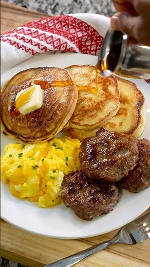 Fluffy Pancakes with Crispy Edges Recipe!