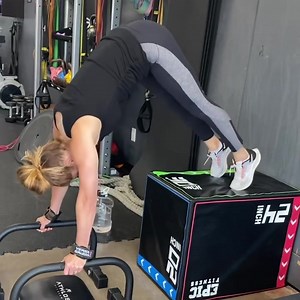 Working my way to a handstand push-up …. I’ve got quite a ways to go !!! 😂😂😂. ( baby steps) @everydaywithshay | Jill Wagner