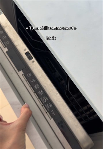 Qui fait ça aussi ? 😂 #humor #lifestyle #home #architect #storage