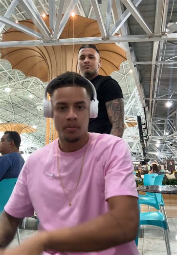 Descubra o novo hit de Neiff e Eduarda