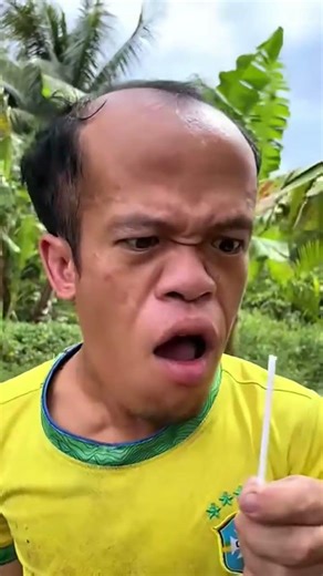 ASMR AMERICA'S 🤓🌿 REALE ORIGINAL DUBBLE BUBBLE GAME AND GRAPE EATING SOUNDS #funny #comedy