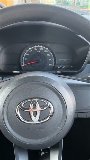 ルーミーのエンジン始動とマニュアルエアコン操作