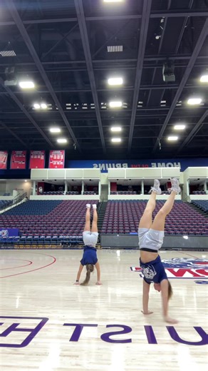 handstand contest | handstand