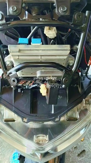 Pemasangan Sticker Orange Lembayung Gold Series