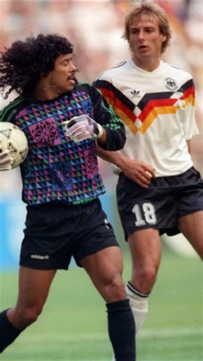 HIGUITA the GOALKEEPER who played as a FORWARD