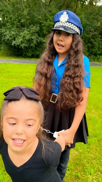 Pretend Play Police 👮 Cops and Robbers #pretendplay #youtubekids #funny#cartoon