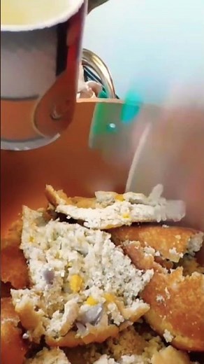 How to make cornbread dressing for the holidays !