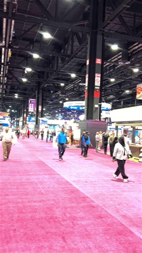 PepsiCo is bringing back glass bottle Pepsi, focusing on low-sugar options, and experimenting with wild flavors. PepsiCo's data insights arm, Pepfiz, offers retailers tailored shopper and product trends. #PepsiCo #Pepsi #NACSShow #foodtrends #foodinnovation | The Food Institute