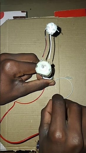 How to Rotate LED Light Using DC Motor #dcmotor #scienceexperiment #electronics