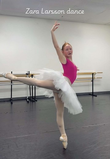 Sparkly Ballet Boots: Dance Style Inspiration