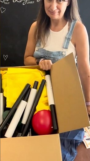 Spooky Pennywise Yard Prop with Creepy Audio & Glowing Lights! 🎈😱 (Ultimate Halloween Scare!)