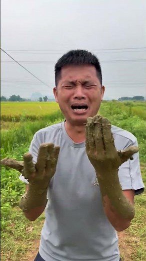Epic messy fail: This guy's hilarious mud moment! 😂 mud fun #shorts #vfx #monster
