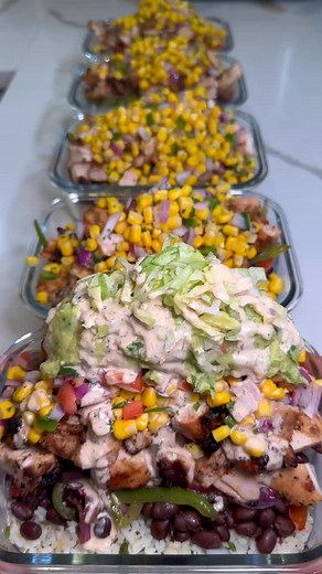 159K views · 3.9K reactions | Homemade Chipotle Chicken Bowls ...