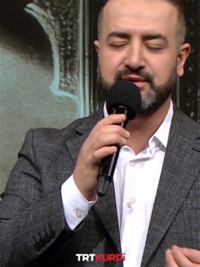 Bi deng û awazê Yusuf Didar qesîdeyeke xweş… #TRT #Kurdi
