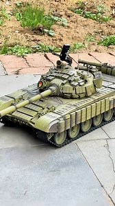 Do you know what features this exquisitely detailed Heng Long 1/16 scale Russian T72 RC tank has? Let's experience it together in an immersive way! #rcmodel #rcworld #rclife #rclover #rccommunity #RC #Toucanhobby #tank #RussianT72 #HengLong #RCtank | Henglong rc tank service provider-toucanhobby