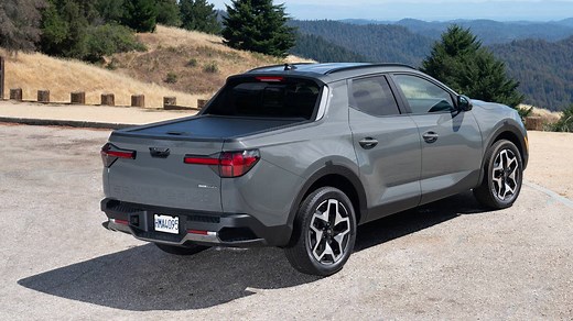 2022 Hyundai Santa Cruz Pickup Bed Review | Versatility over size