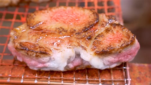 Making fake food for restaurant displays in Japan