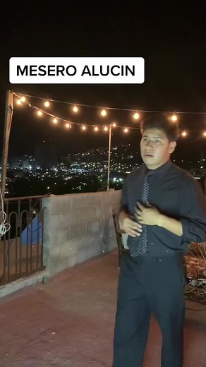 25K views · 1.5K reactions | #sarahpaulson #impersonation #americanhorrorstory #ahs #halloween #costumes #humor #comedyskits | yordiestrada1 | Facebook