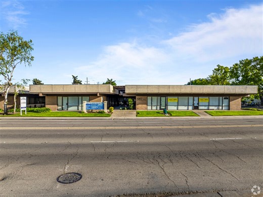 1212 W Robinhood Dr, Stockton, CA 95207 - 1150-1212 Robinhood Dr | LoopNet